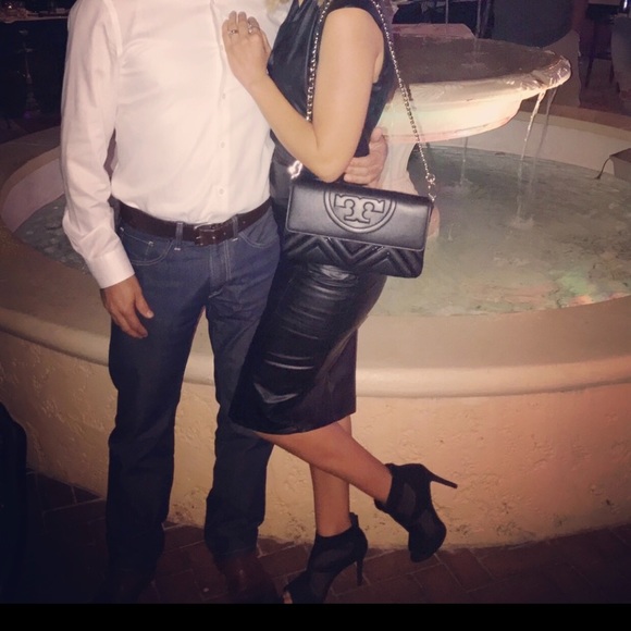 ❌SOLD❌ Tory Burch
Alexa Quilted Clutch - Picture 10 of 10